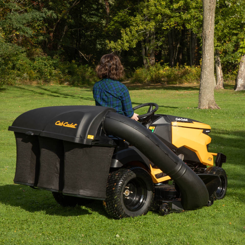 Lawn mower bagger clearance